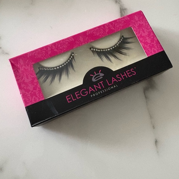 elegant lashes Other - NIB Elegant Lashes Black with Crystal